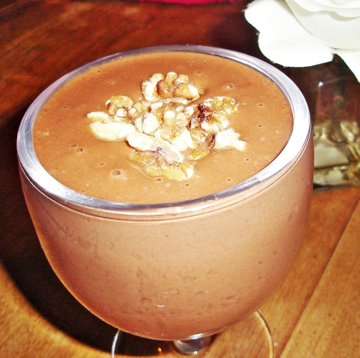 simply bubbly chocolate banana smoothie